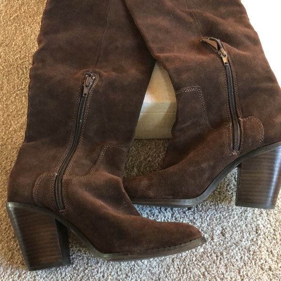 Kelsi Dagger tall genuine suede espresso brown boot wood heel inside zip 7.5 - Picture 5 of 10
